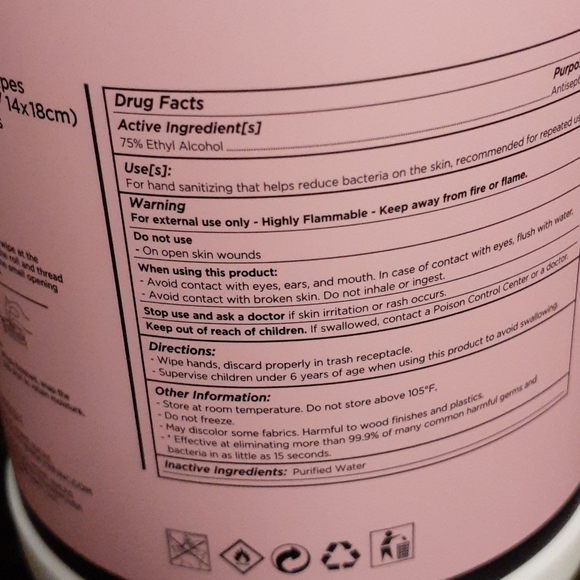 COPY - Juice couture hand sanizing wipes - Picture 2 of 4